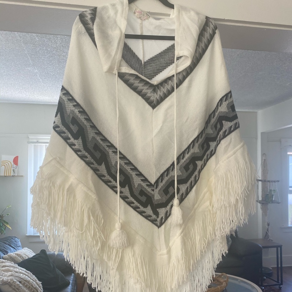 Free People fringe poncho OS
